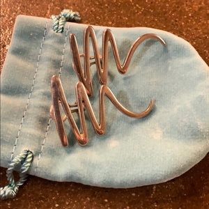 TIFFANY & CO. Awesome zig zag earrings